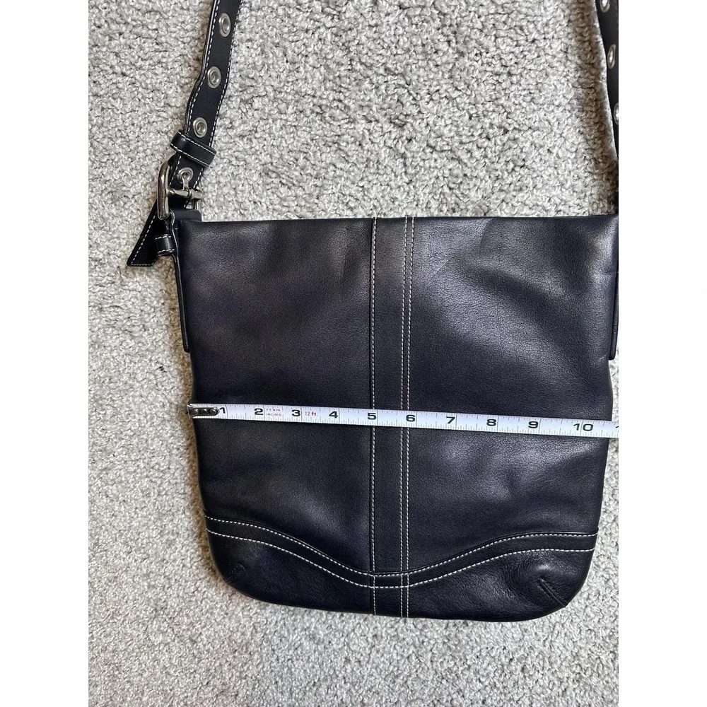 Coach Y2K Era Black Leather Shoulder Bag Purse F10938 Contrast Stitch EUC